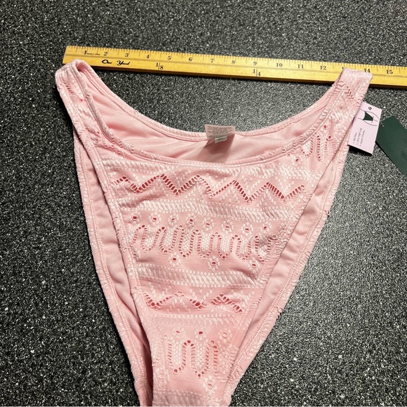 3/$20 NWT Wild Fable Women’s Eyelet Mid- Rise Light Pink bottom XL (16) - Picture 8 of 9